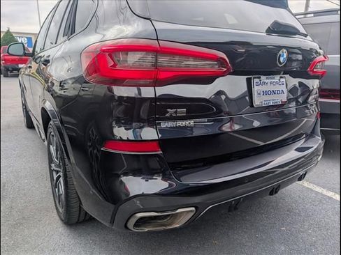 Used 2020 BMW X5 M50i w/ Premium Package image 19