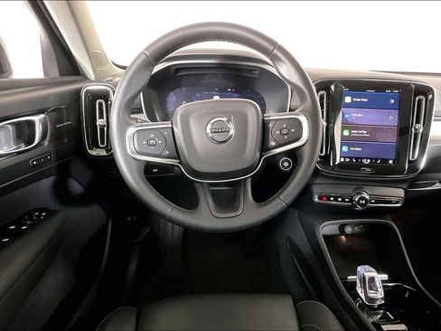 Used 2024 Volvo XC40 B5 Ultimate w/ Protection Package Premier AWD/4WD image 4