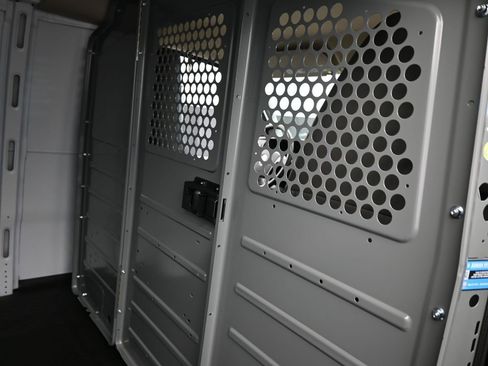 New 2025 Chevrolet Express 2500 Work Van w/ Driver Convenience Package image 39