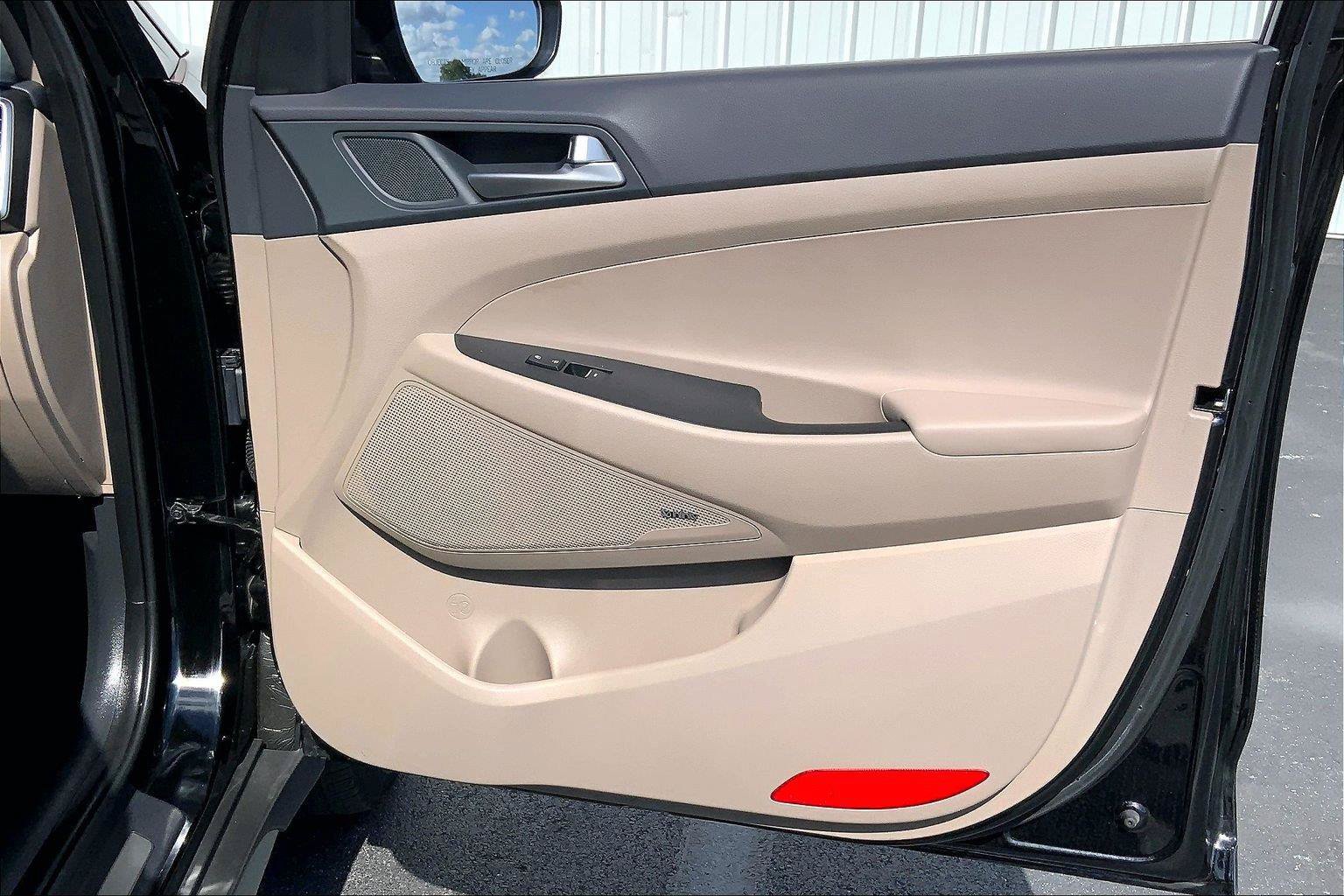 Used 2021 Hyundai Tucson Limited FWD image 21