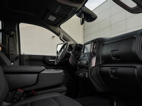 New 2026 Chevrolet Silverado 2500 Custom image 9