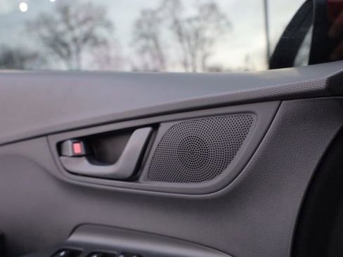 Used 2021 Hyundai Kona SEL Plus w/ Cargo Package image 23