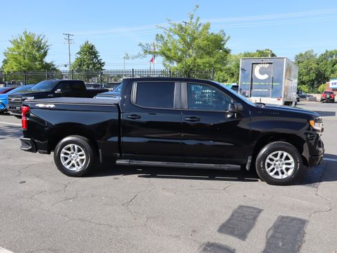 Used 2024 Chevrolet Silverado 1500 RST w/ Convenience Package II AWD/4WD image 11
