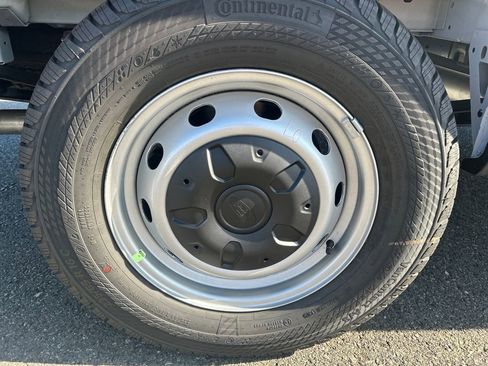 New 2025 Ford Transit 250 148 Medium Roof w/ Load Area Protection Package image 28