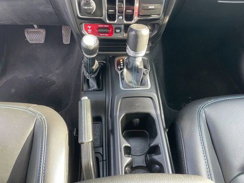 Used 2023 Jeep Wrangler Rubicon w/ Cold Weather Group image 22