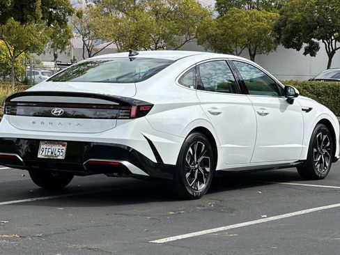 Certified 2025 Hyundai Sonata SEL image 3