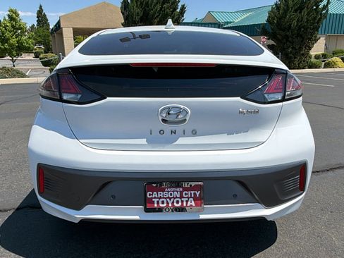 Used 2020 Hyundai Ioniq Limited FWD image 4