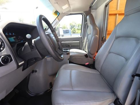 Used 2024 Ford E-350 and Econoline 350 Super Duty w/ Power Windows & Locks Group image 2