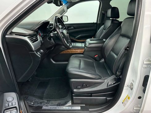 Used 2018 Chevrolet Suburban Premier image 14