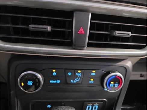 Used 2020 Ford EcoSport S image 23