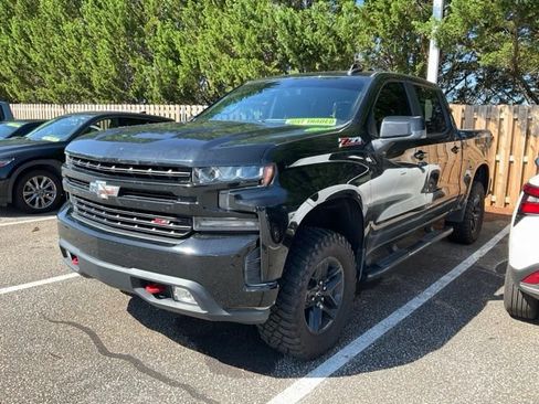 Used 2020 Chevrolet Silverado 1500 LT Trail Boss AWD/4WD image 3