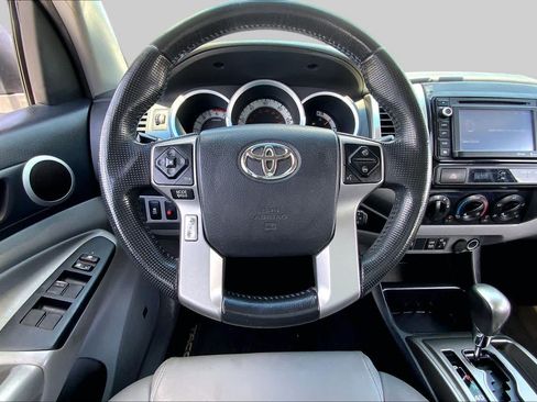 Used 2014 Toyota Tacoma PreRunner w/ Limited Package RWD image 5