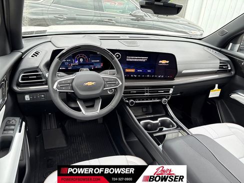 New 2026 Chevrolet Traverse High Country w/ LPO, Floor Liner Package AWD/4WD image 6