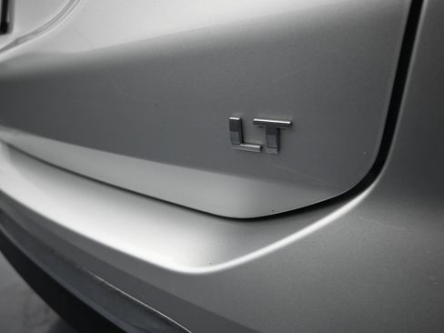 Certified 2020 Chevrolet Equinox LT w/ Sport Edition image 31