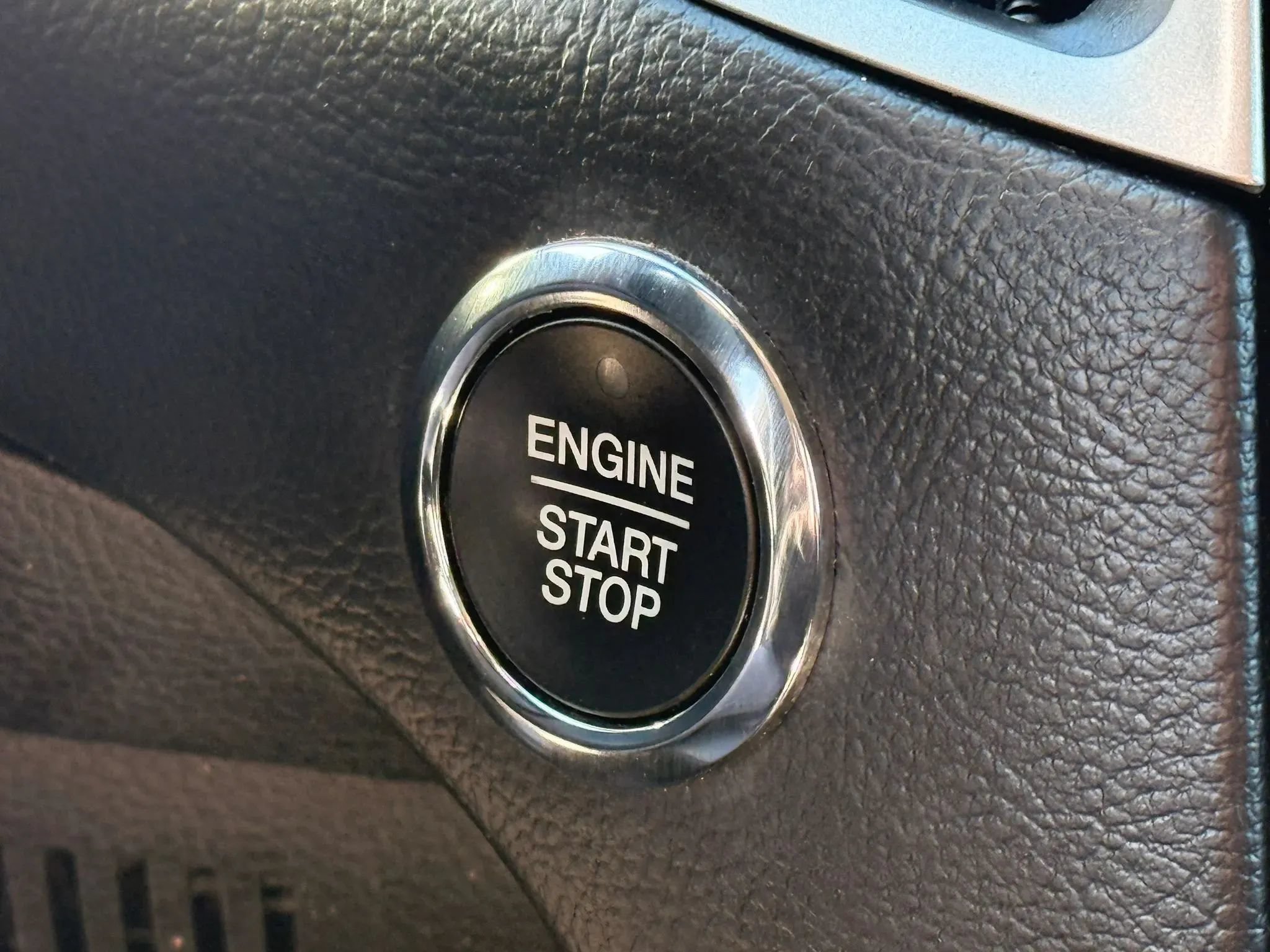 Used 2019 Ford Edge SEL w/ Equipment Group 201A AWD/4WD image 26