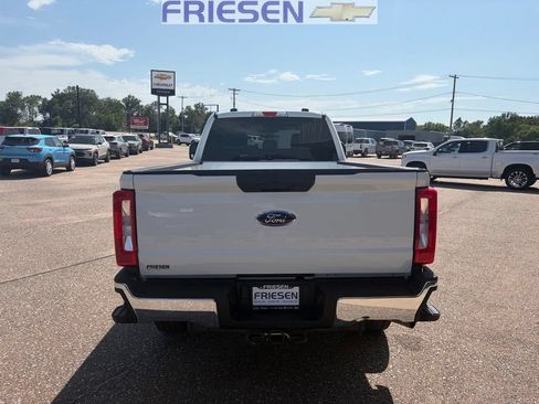 Used 2024 Ford F350 XLT w/ FX4 Off-Road Package AWD/4WD image 4