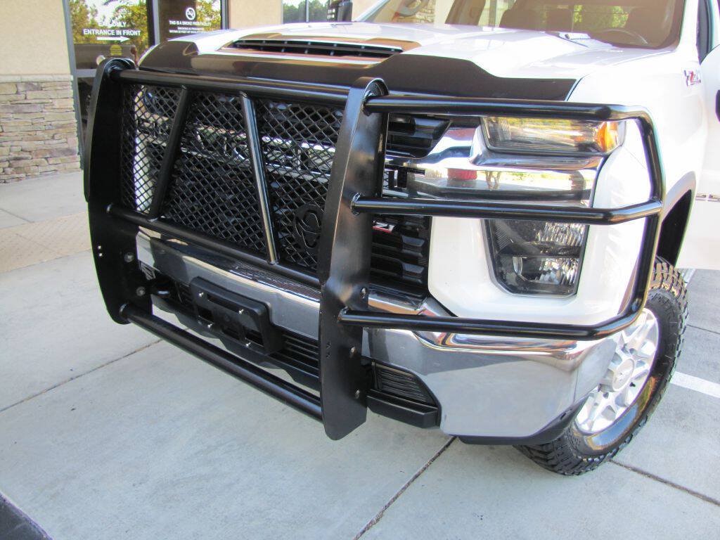 Used 2020 Chevrolet Silverado 2500 LT w/ Z71 Off-Road Package AWD/4WD image 39