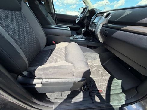 Used 2019 Toyota Tundra SR5 AWD/4WD image 39