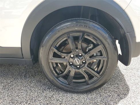 Certified 2023 Nissan Kicks SR image 28