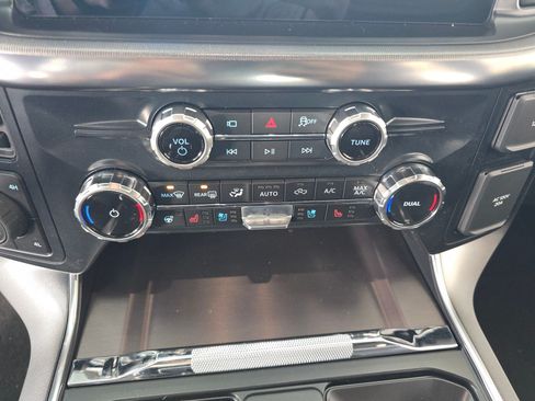 Used 2025 Ford F150 Platinum w/ Equipment Group 702A High AWD/4WD image 19
