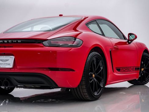 Used 2024 Porsche 718 Cayman RWD image 10