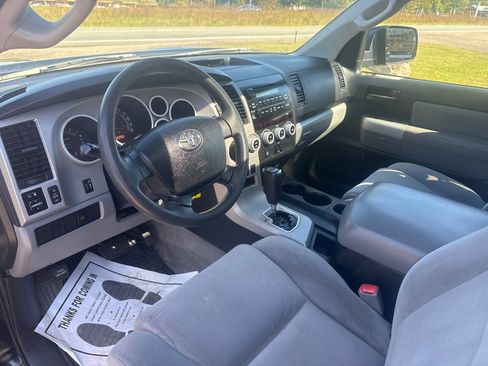 Used 2008 Toyota Sequoia SR5 image 28