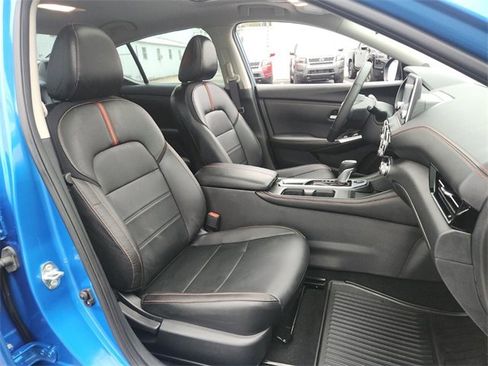 Certified 2025 Nissan Sentra SR w/ SR Premium Package image 18