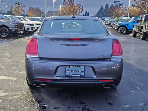 Used 2023 Chrysler 300 S image 5
