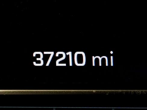 Used 2022 Chevrolet Silverado 1500 LT Trail Boss w/ LT Trail Boss Premium Package image 19