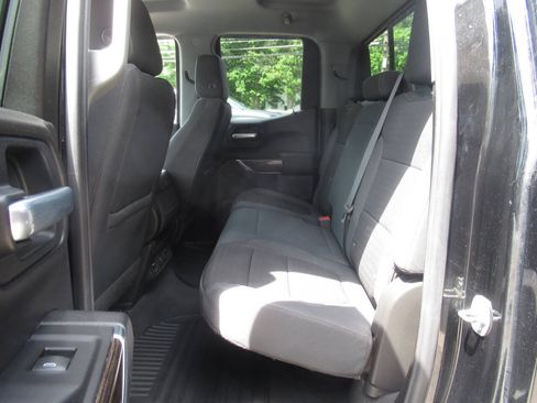 Used 2019 GMC Sierra 1500 SLE w/ SLE Value Package AWD/4WD image 16