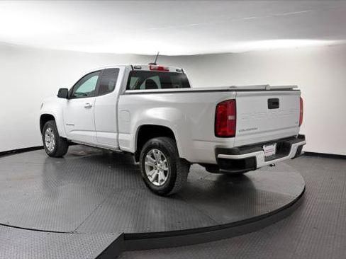 Used 2022 Chevrolet Colorado LT w/ Fleet Safety Package RWD image 7
