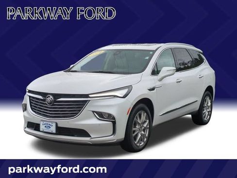 Used 2024 Buick Enclave Essence w/ Experience Buick Package AWD/4WD image 1