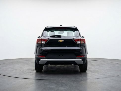 Used 2025 Chevrolet TrailBlazer LT FWD image 7