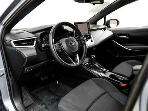 Used 2020 Toyota Corolla SE image 3