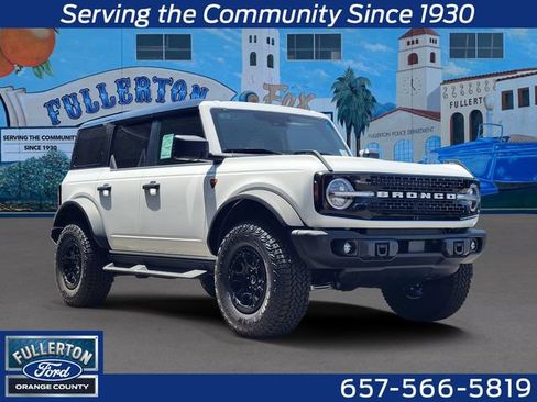 New 2026 Ford Bronco Badlands AWD/4WD image 1