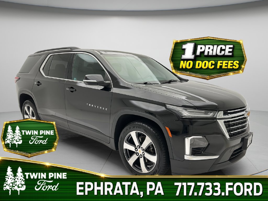 Used 2023 Chevrolet Traverse LT w/ LT Premium Package AWD/4WD image 1