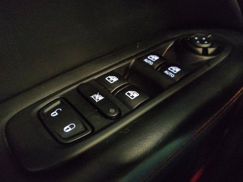 Used 2018 Jeep Compass Trailhawk w/ Navigation Group image 27