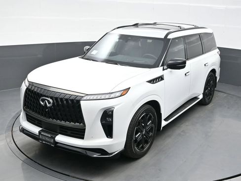 New 2026 INFINITI QX80 4WD image 32