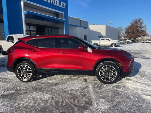 Certified 2024 Chevrolet Blazer RS w/ Driver Confidence II Package image 2