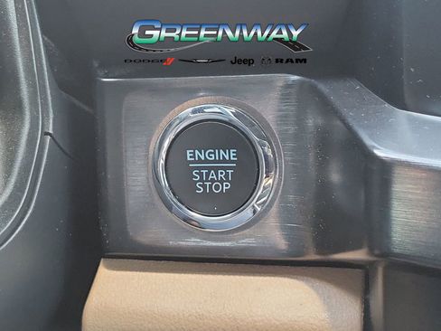 Used 2023 Ford F250 Lariat w/ Sport Appearance Package image 31