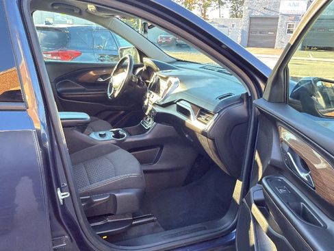 Used 2018 GMC Terrain SLE image 25