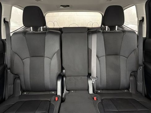 Used 2022 Subaru Ascent Premium w/ Convenience Package image 32