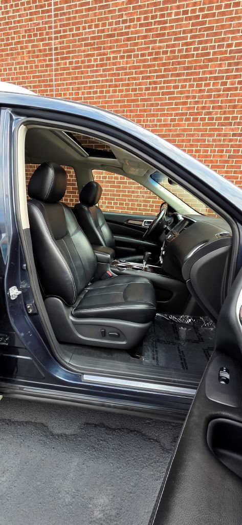 Used 2015 Nissan Pathfinder SL AWD/4WD image 10