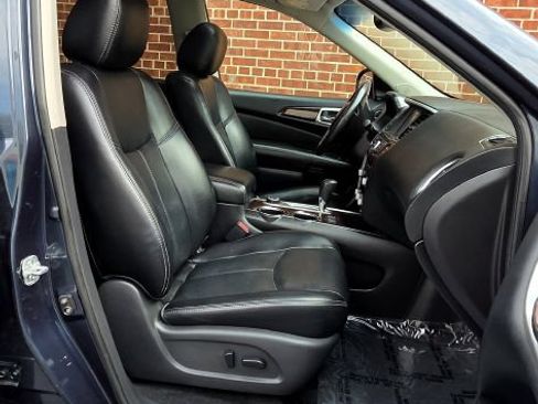 Used 2015 Nissan Pathfinder SL AWD/4WD image 10