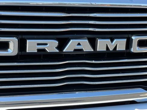 Used 2024 RAM 2500 Laramie AWD/4WD image 38