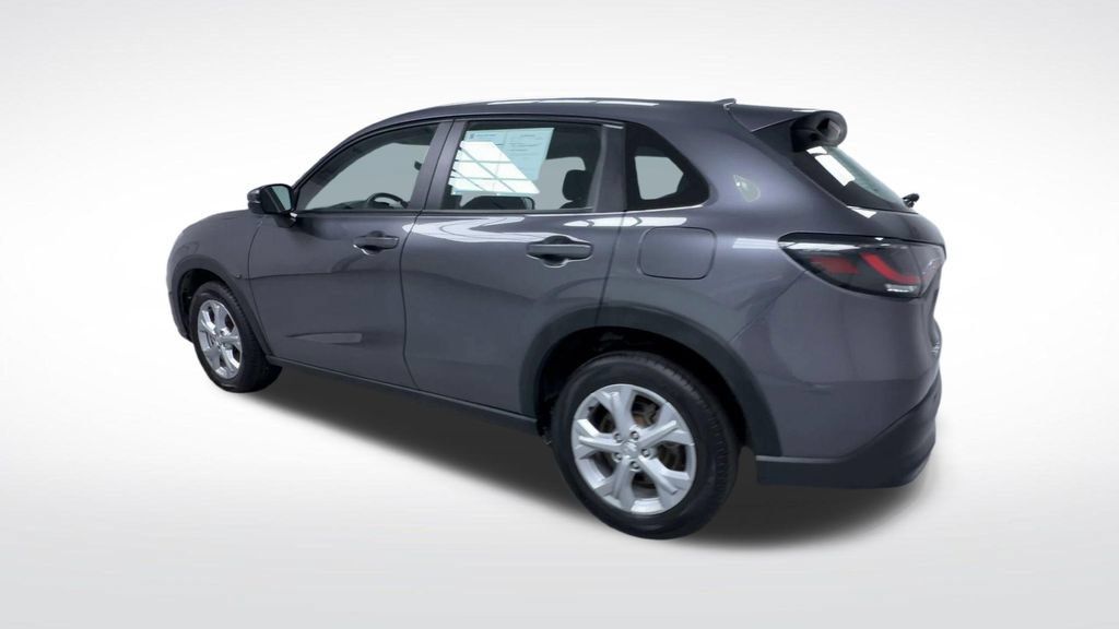 Used 2023 Honda HR-V LX image 6