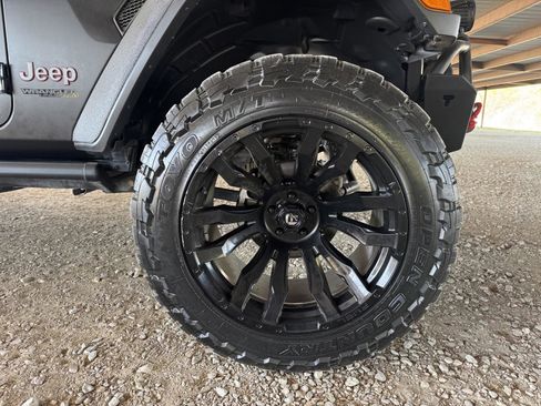 Used 2021 Jeep Wrangler Unlimited Rubicon image 44