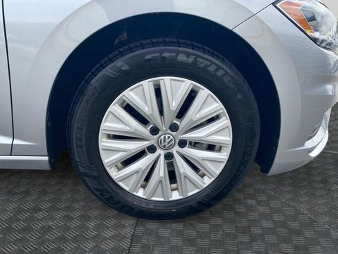 Used 2019 Volkswagen Jetta S w/ Driver Assistance Package image 34