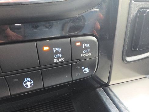 Used 2014 RAM 1500 Sport AWD/4WD image 40