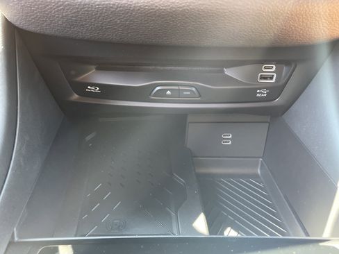 New 2026 Chrysler Pacifica Pinnacle image 49